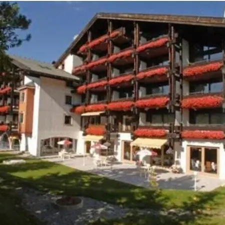 Kronenhotel 3* Зеефельд в Тироле