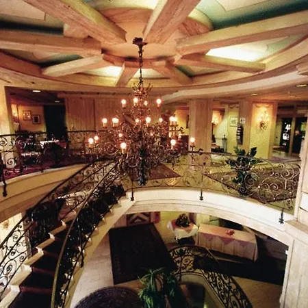 Nocleg ze śniadaniem Kronenhotel 3*