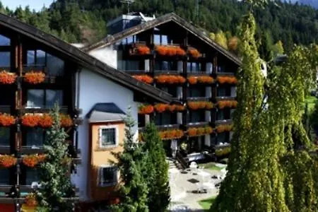 Frühstückspension Kronenhotel 3*